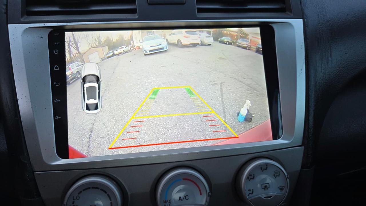 Toyota Camry 4dr Sdn I4 Man LE (Natl) 2011