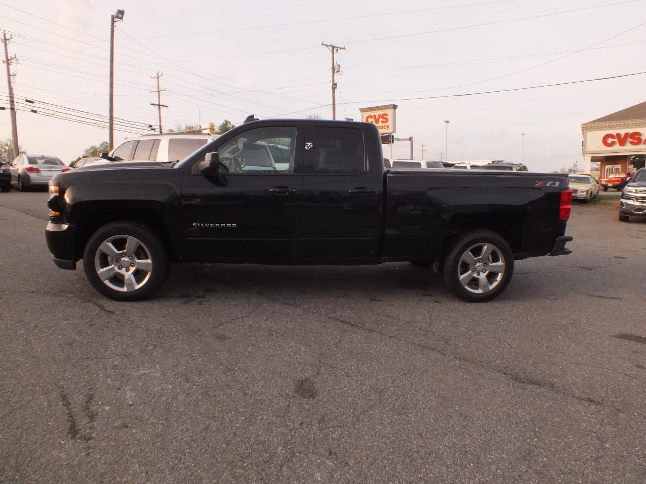 Chevrolet Silverado 1500 4WD Double Cab 143.5" LT w/2LT 2018