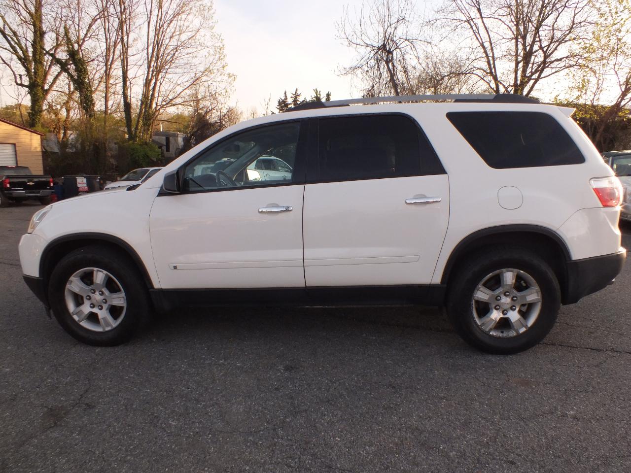 GMC Acadia AWD 4dr SLE 2010