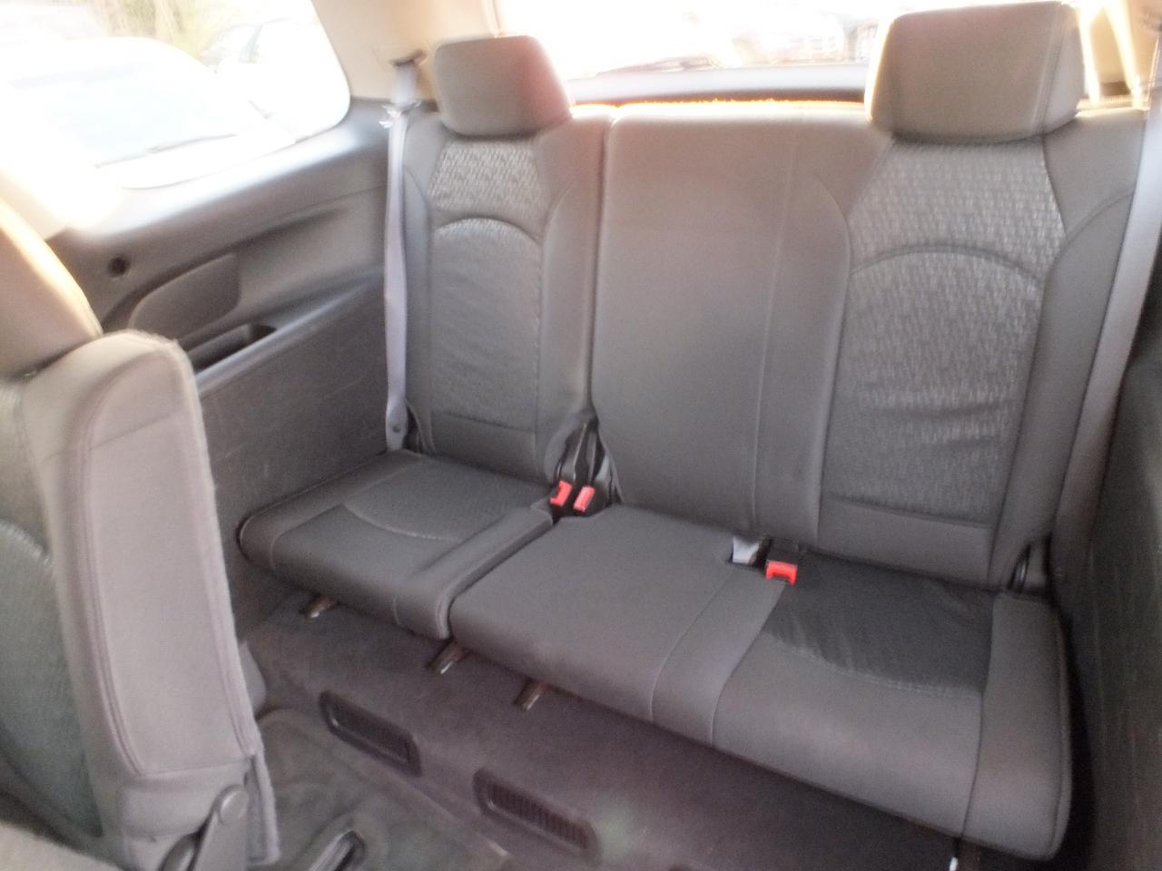 GMC Acadia AWD 4dr SLE 2010