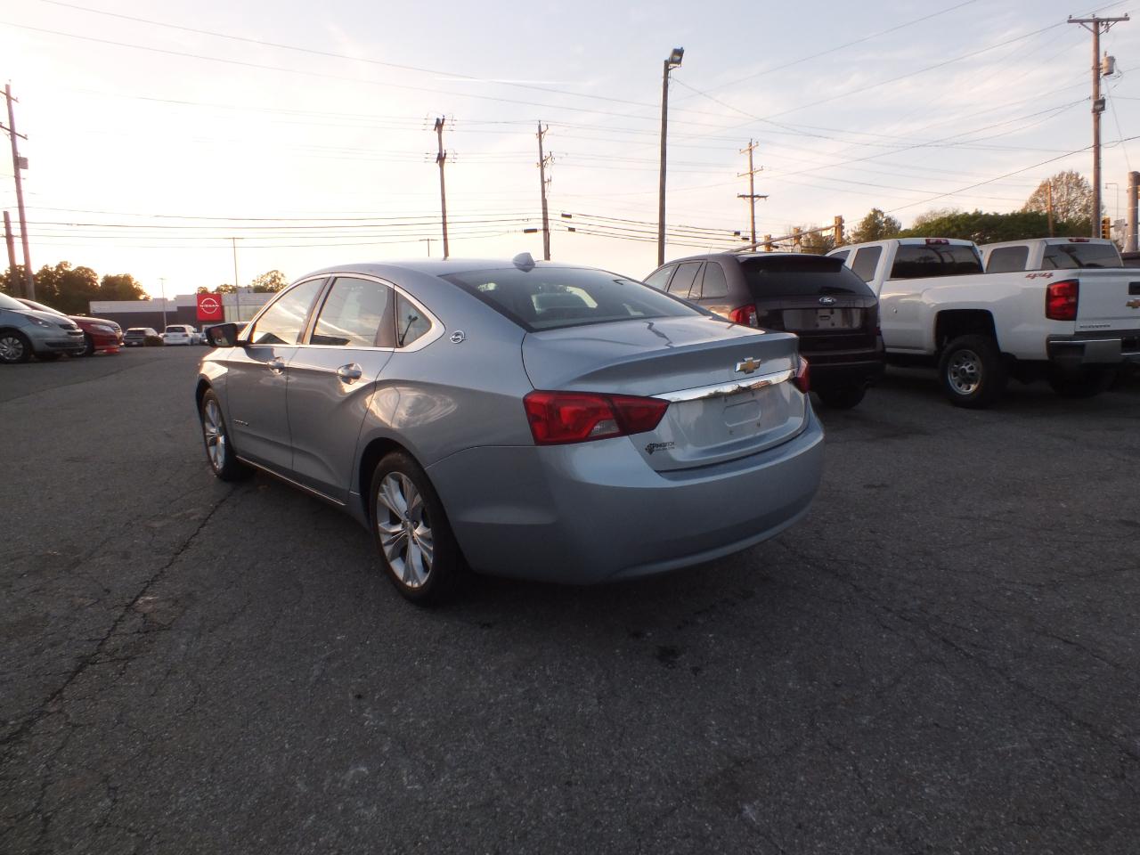 Chevrolet Impala 4dr Sdn LT w/1LT 2014