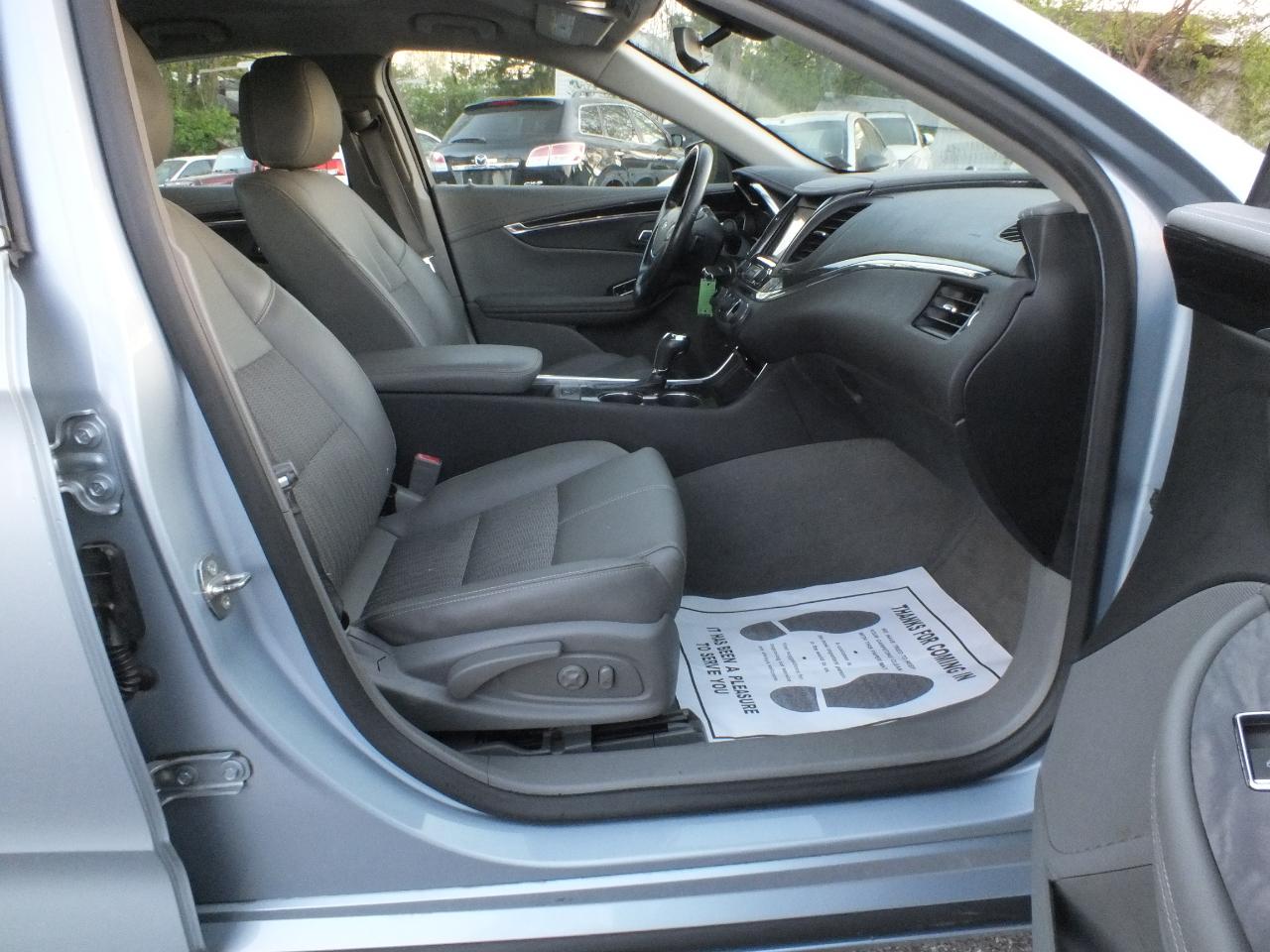 Chevrolet Impala 4dr Sdn LT w/1LT 2014