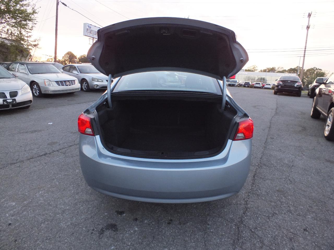 Chevrolet Impala 4dr Sdn LT w/1LT 2014