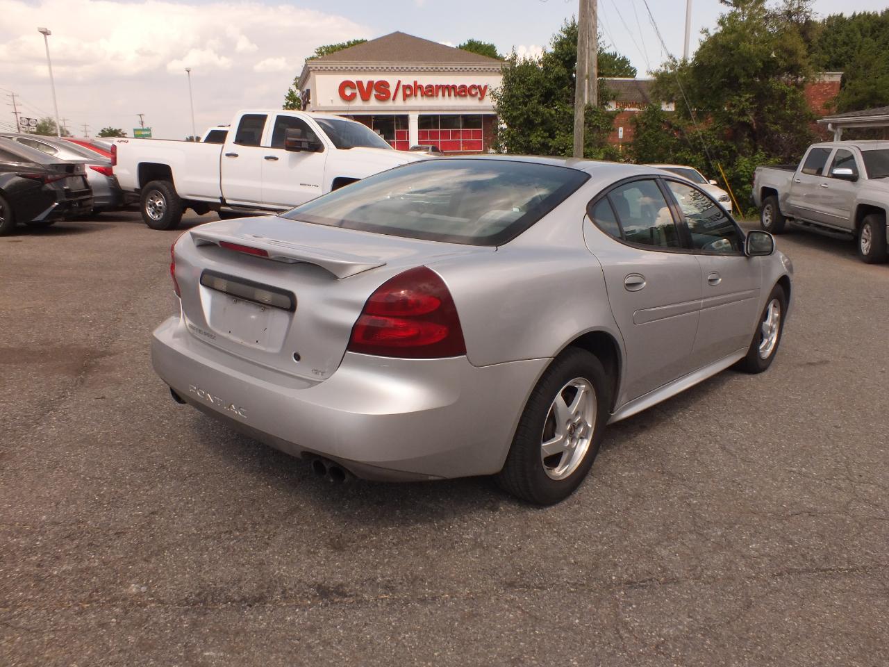 Pontiac Grand Prix 4dr Sdn GT1 2004