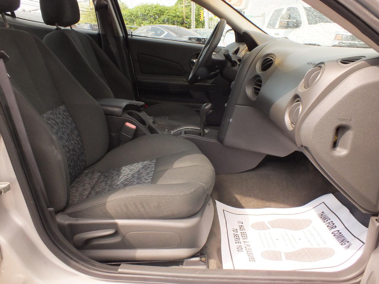 Pontiac Grand Prix 4dr Sdn GT1 2004