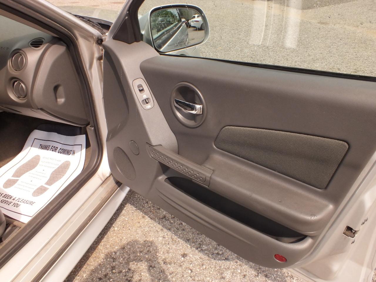 Pontiac Grand Prix 4dr Sdn GT1 2004