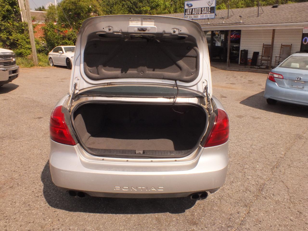 Pontiac Grand Prix 4dr Sdn GT1 2004