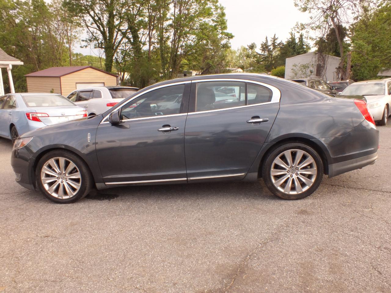 Lincoln MKS 4dr Sdn 3.5L AWD EcoBoost 2013
