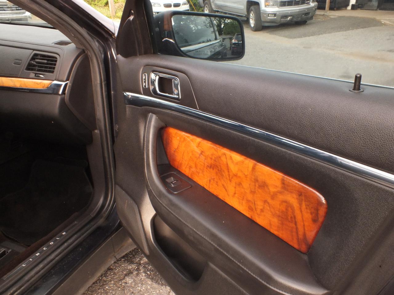 Lincoln MKS 4dr Sdn 3.5L AWD EcoBoost 2013