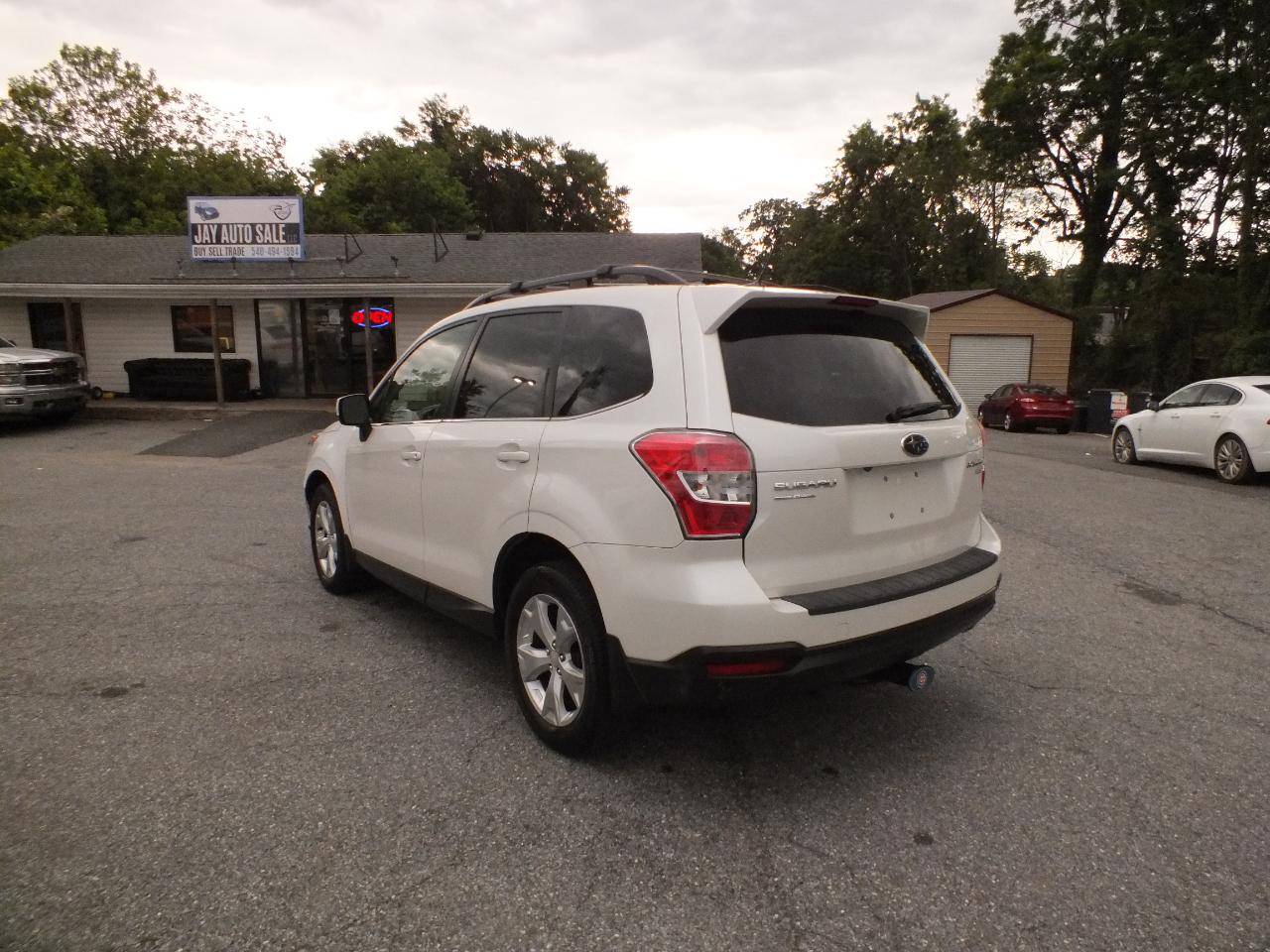 Subaru Forester 4dr CVT 2.5i Limited PZEV 2015