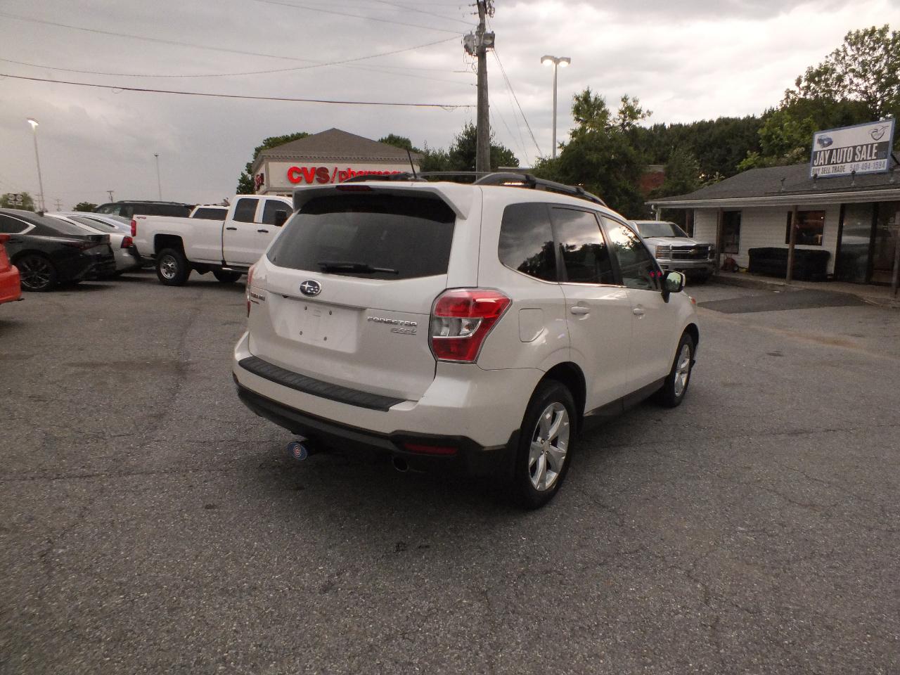 Subaru Forester 4dr CVT 2.5i Limited PZEV 2015