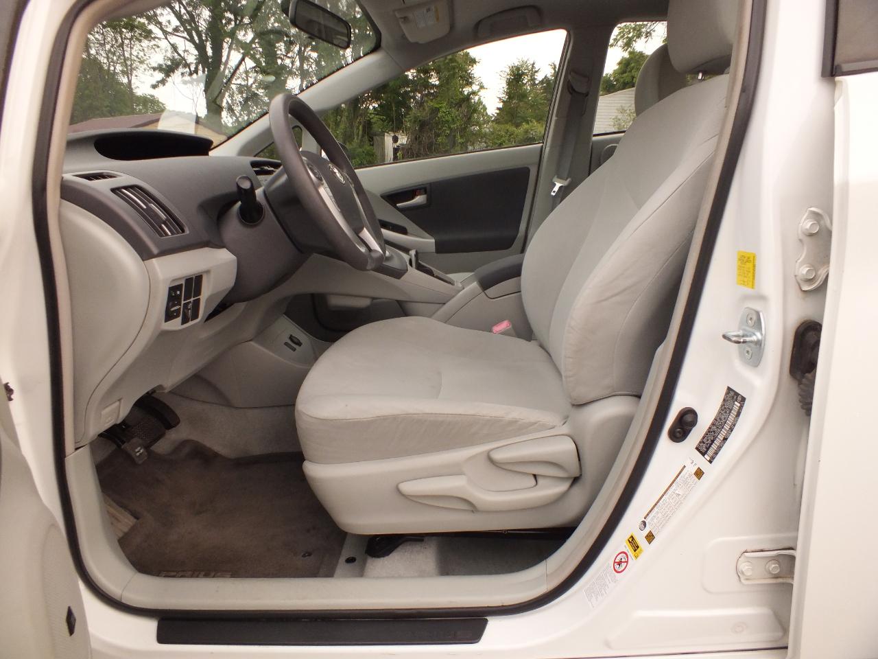 Toyota Prius 5dr HB III (Natl) 2010