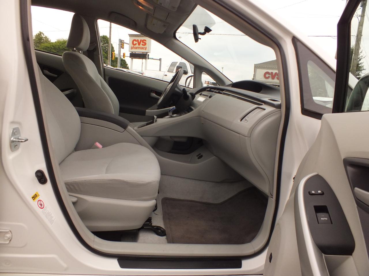 Toyota Prius 5dr HB III (Natl) 2010