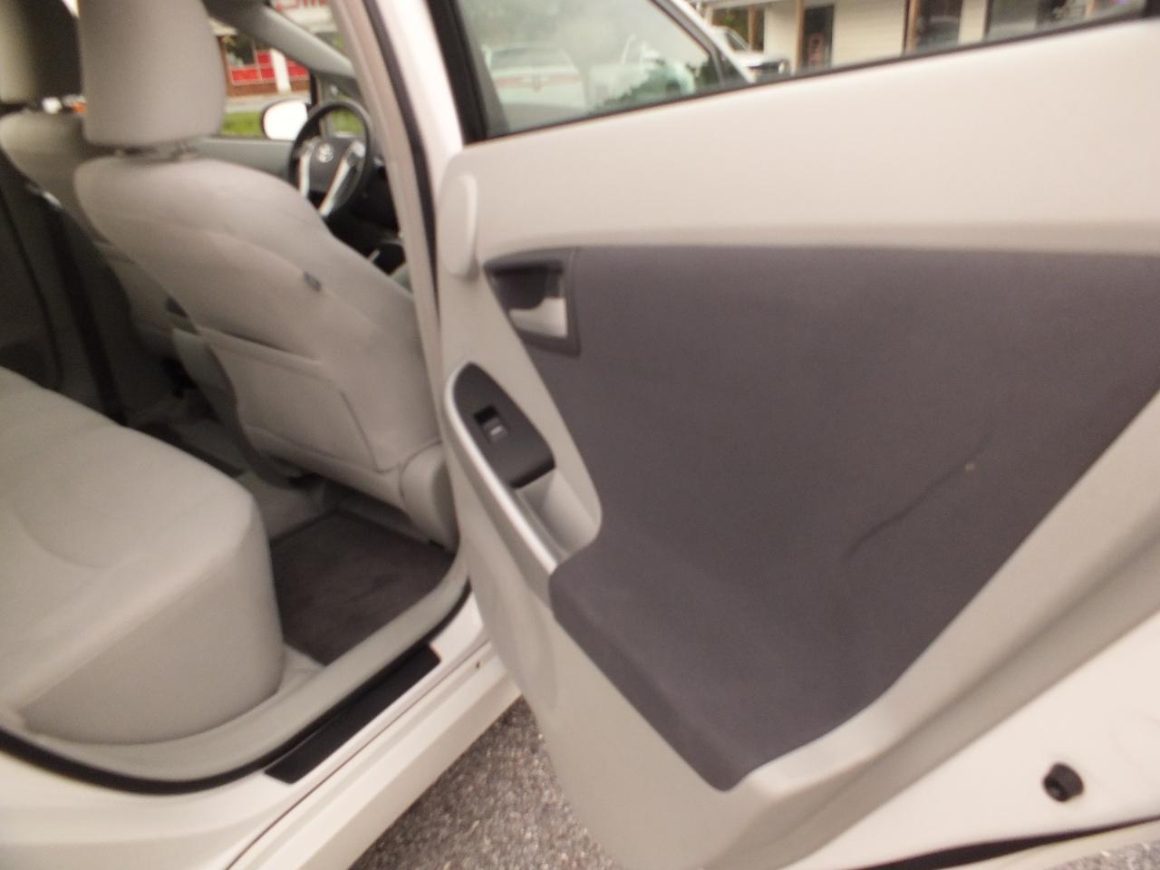 Toyota Prius 5dr HB III (Natl) 2010