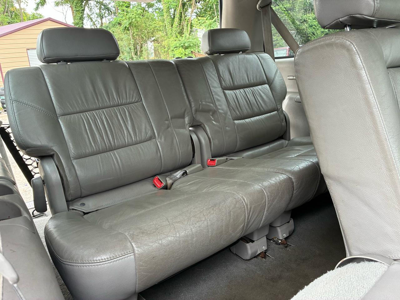 Toyota Sequoia 4dr Limited 4WD (Natl) 2005