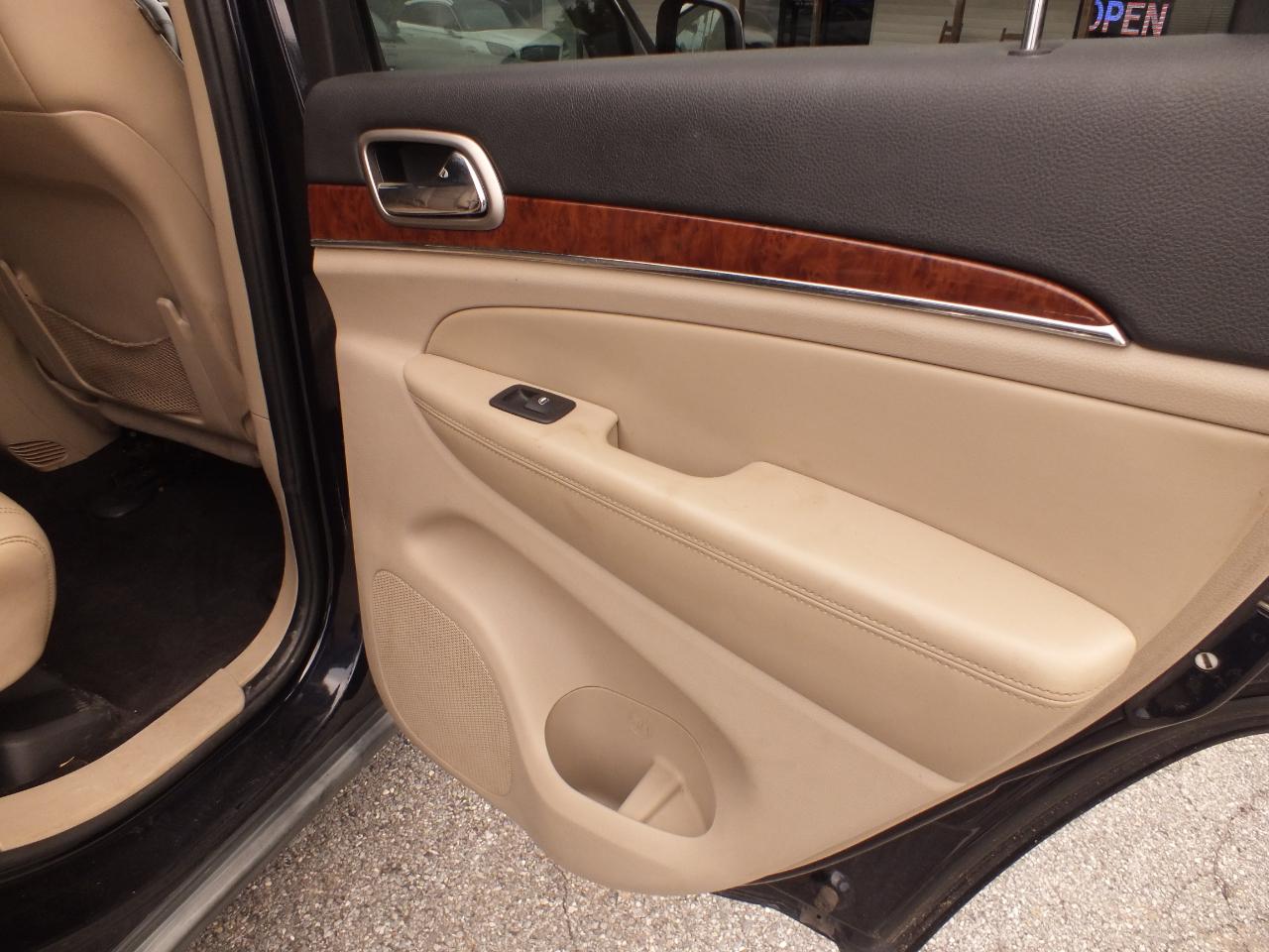 Jeep Grand Cherokee 4WD 4dr Limited 2011