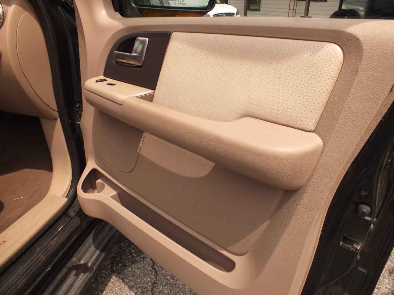 Ford Expedition 5.4L Eddie Bauer 4WD 2003