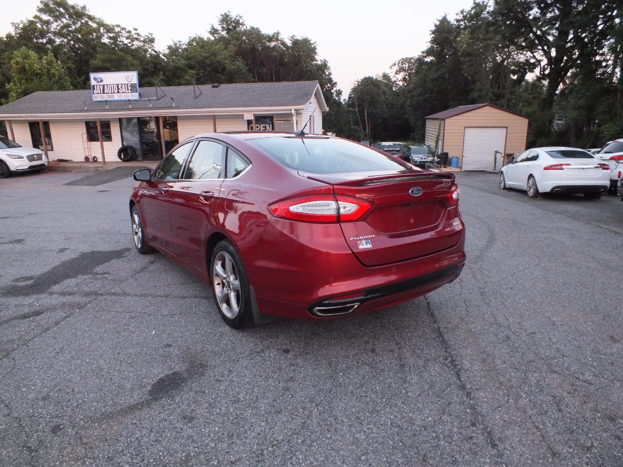 Ford Fusion 4dr Sdn SE FWD 2016