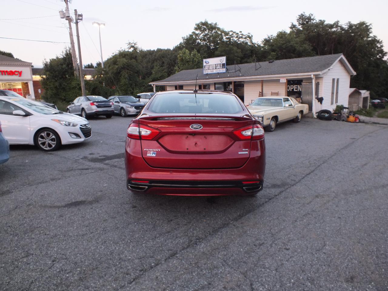 Ford Fusion 4dr Sdn SE FWD 2016
