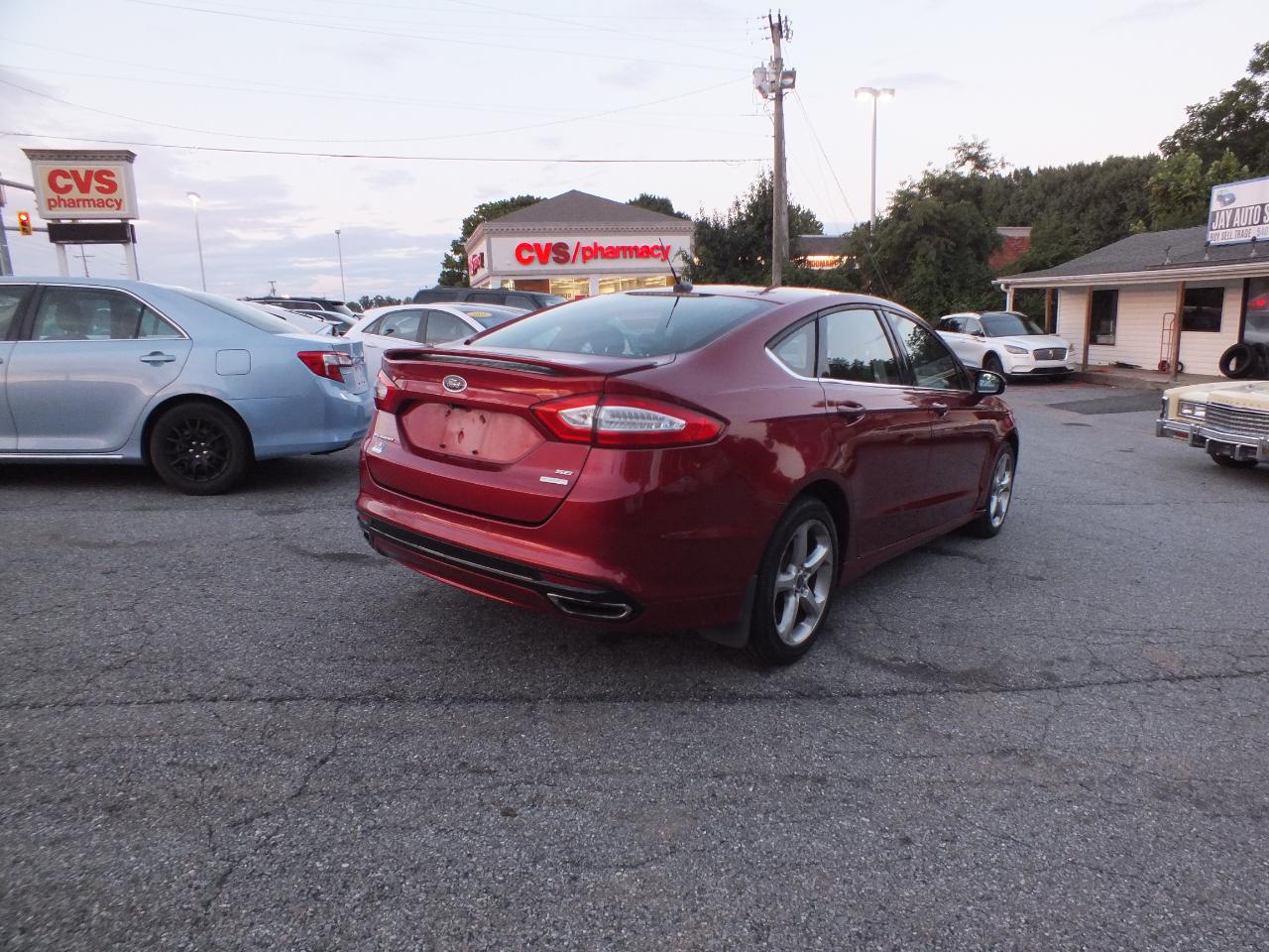 Ford Fusion 4dr Sdn SE FWD 2016