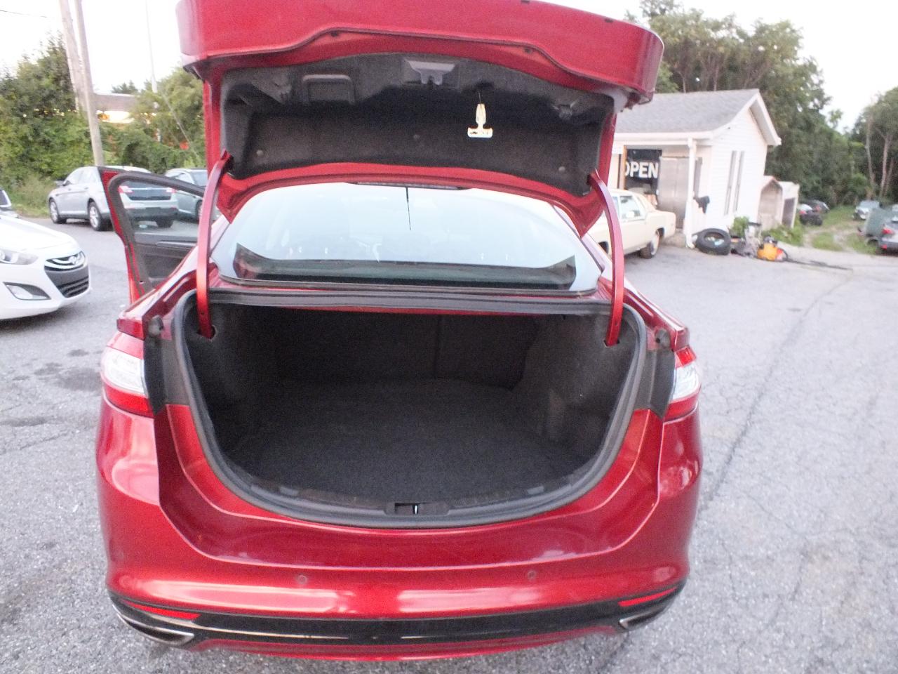 Ford Fusion 4dr Sdn SE FWD 2016
