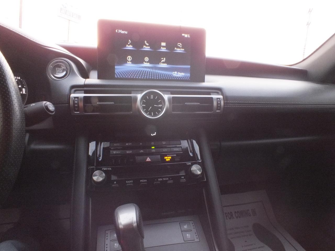 Lexus IS 350 4D Sedan 2021