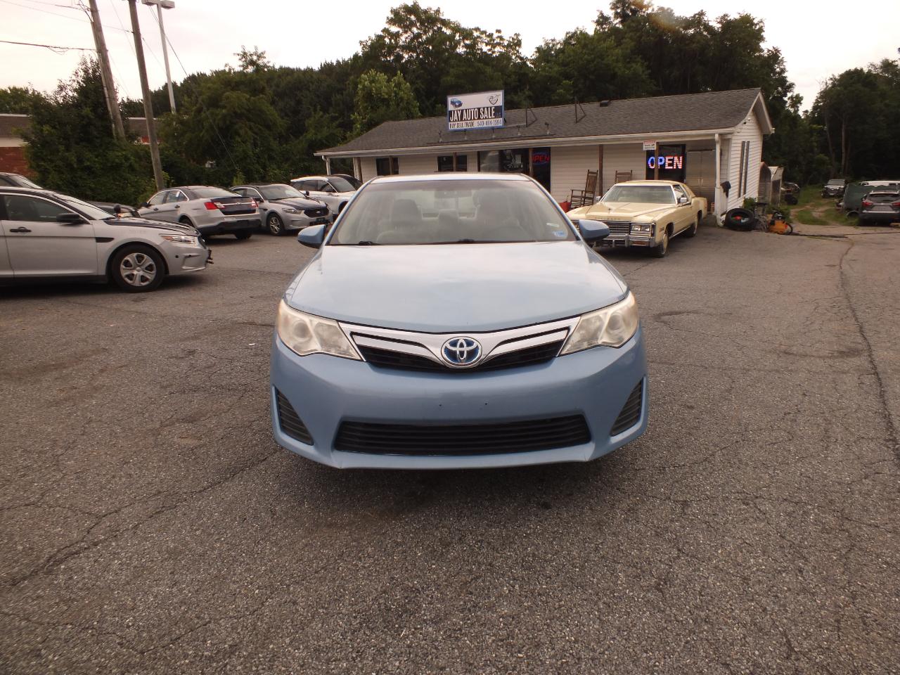 Toyota Camry Hybrid 4dr Sdn XLE (Natl) 2012