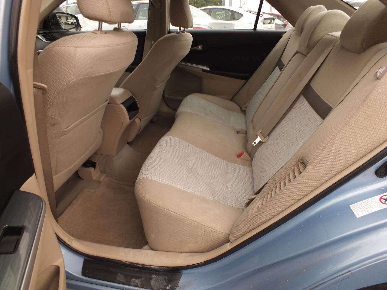 Toyota Camry Hybrid 4dr Sdn XLE (Natl) 2012
