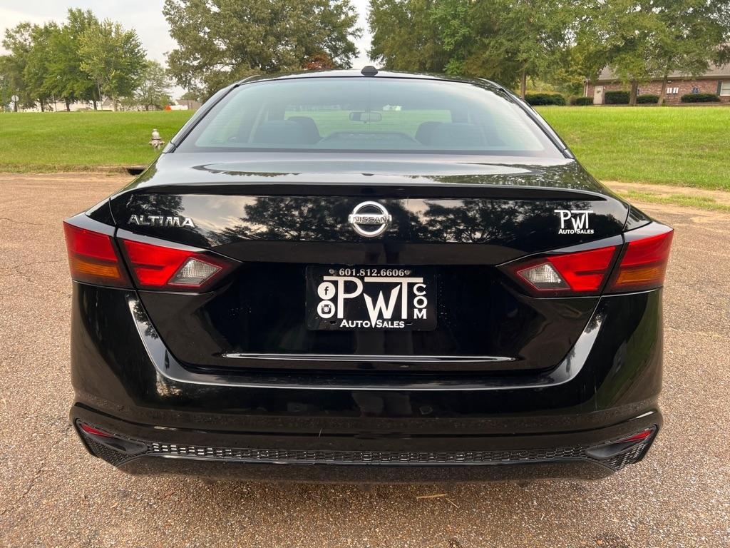 Nissan Altima 2.5 S Sedan 2019