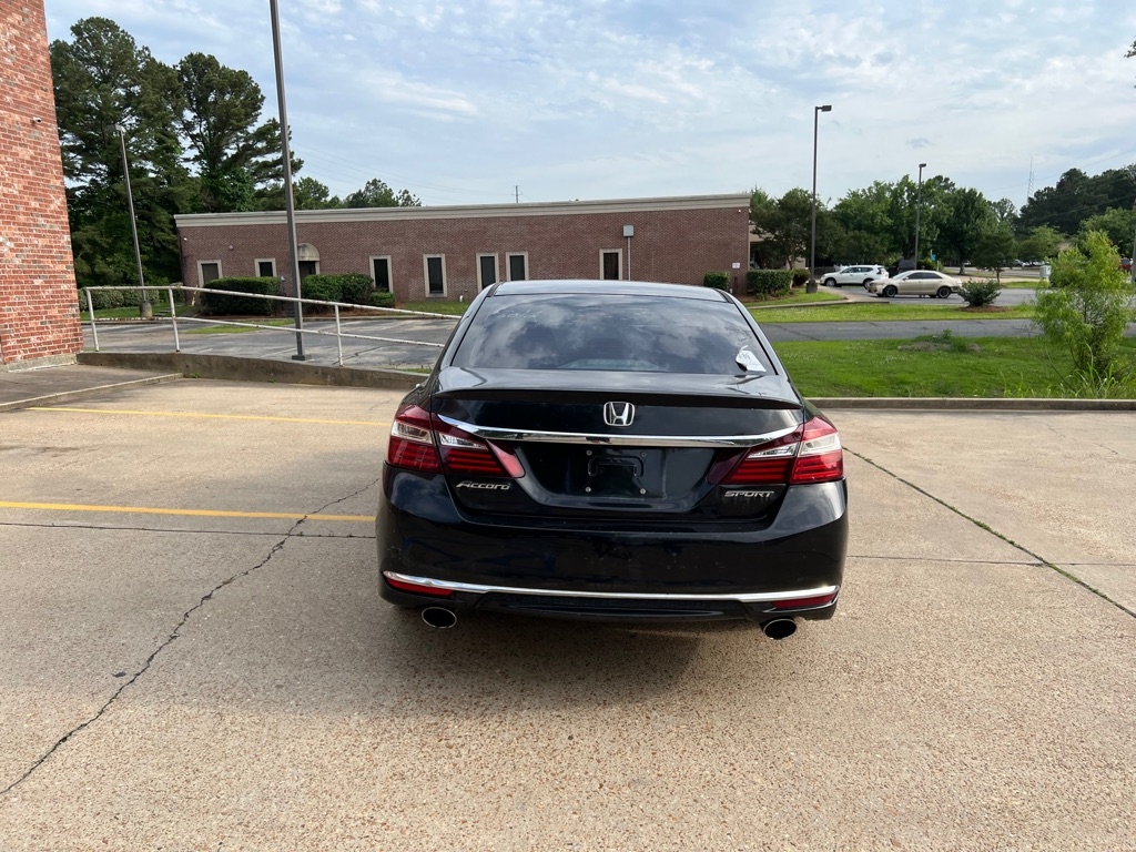 2016 Honda Accord Sport photo 2