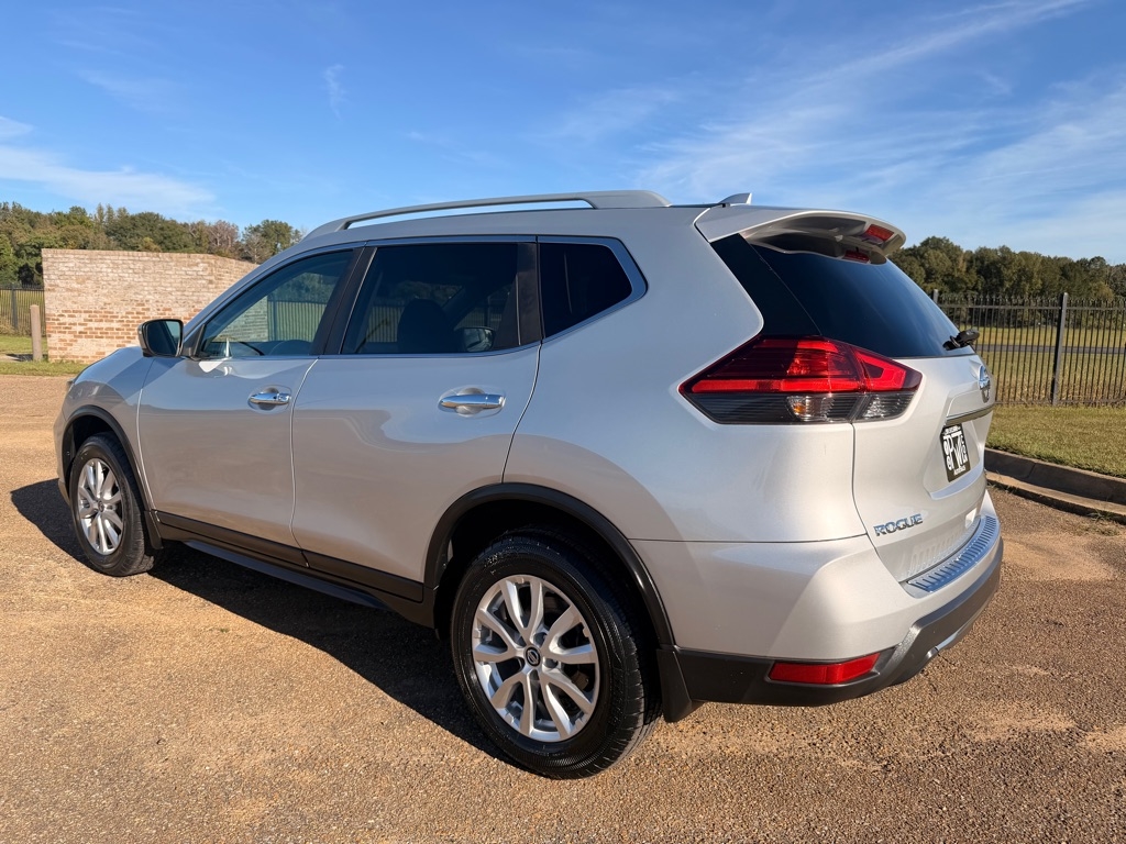 Nissan Rogue SV AWD 2017