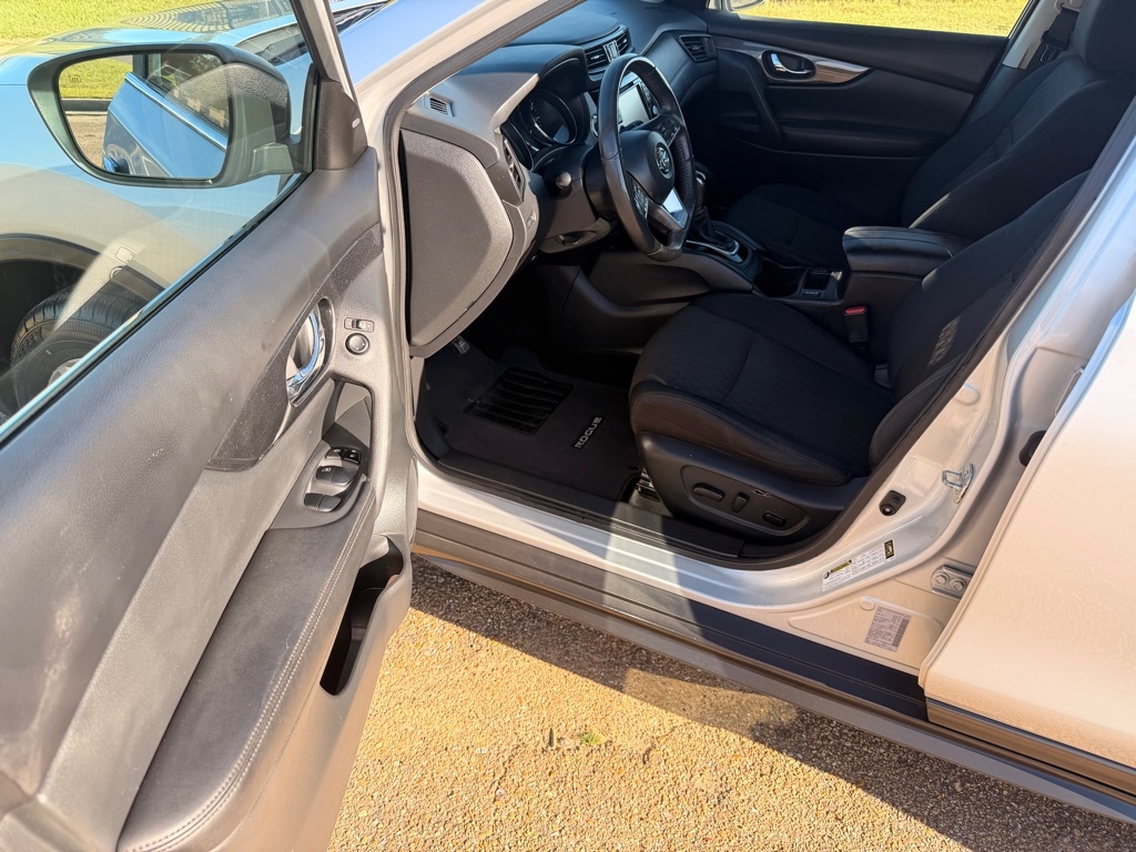 Nissan Rogue SV AWD 2017