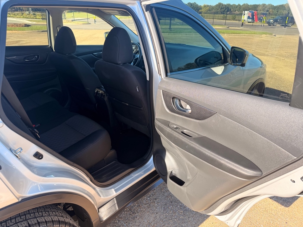 Nissan Rogue SV AWD 2017