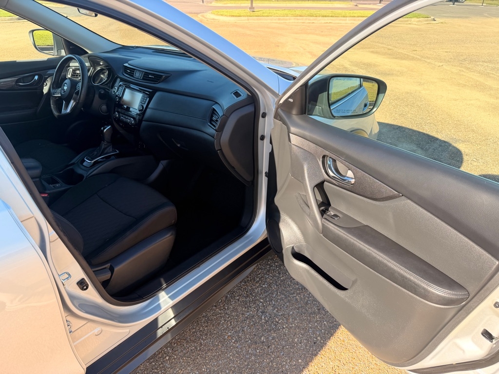 Nissan Rogue SV AWD 2017