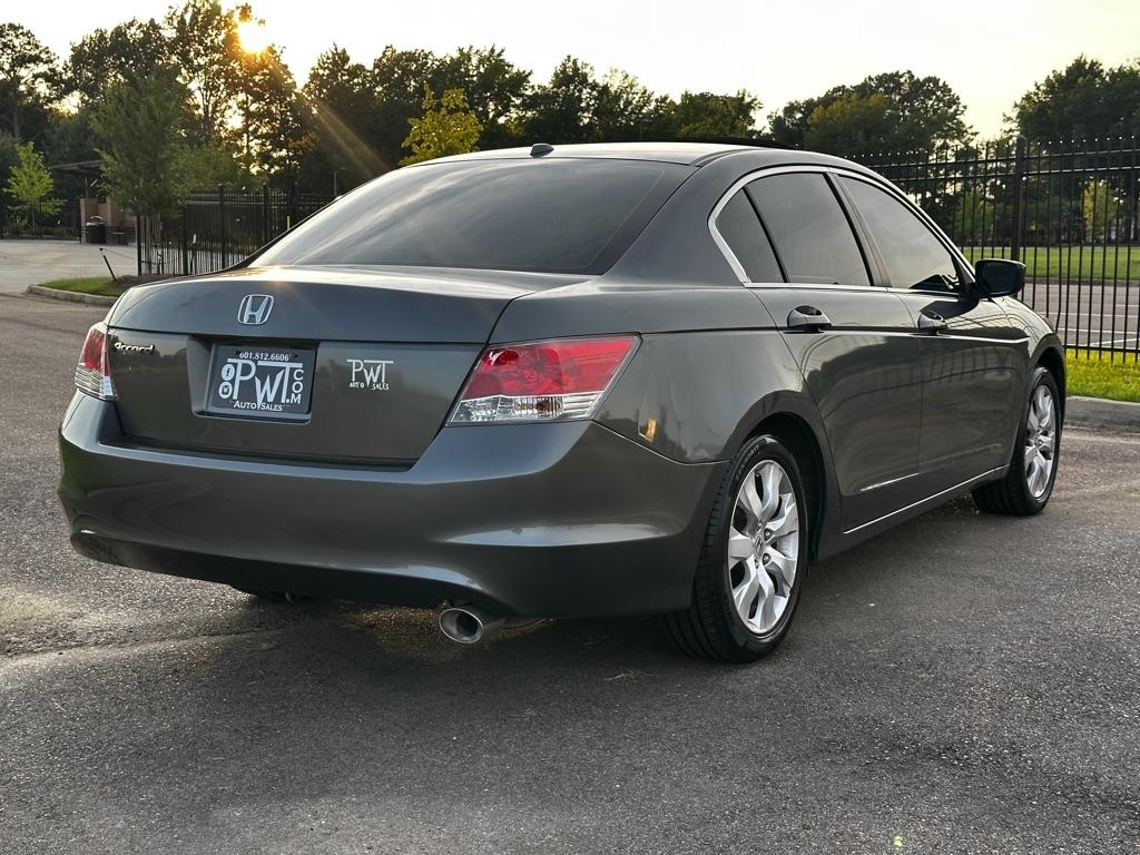 Honda Accord EX-L Sedan AT 2010