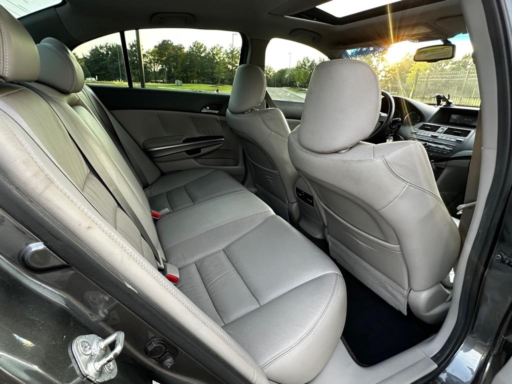 Honda Accord EX-L Sedan AT 2010