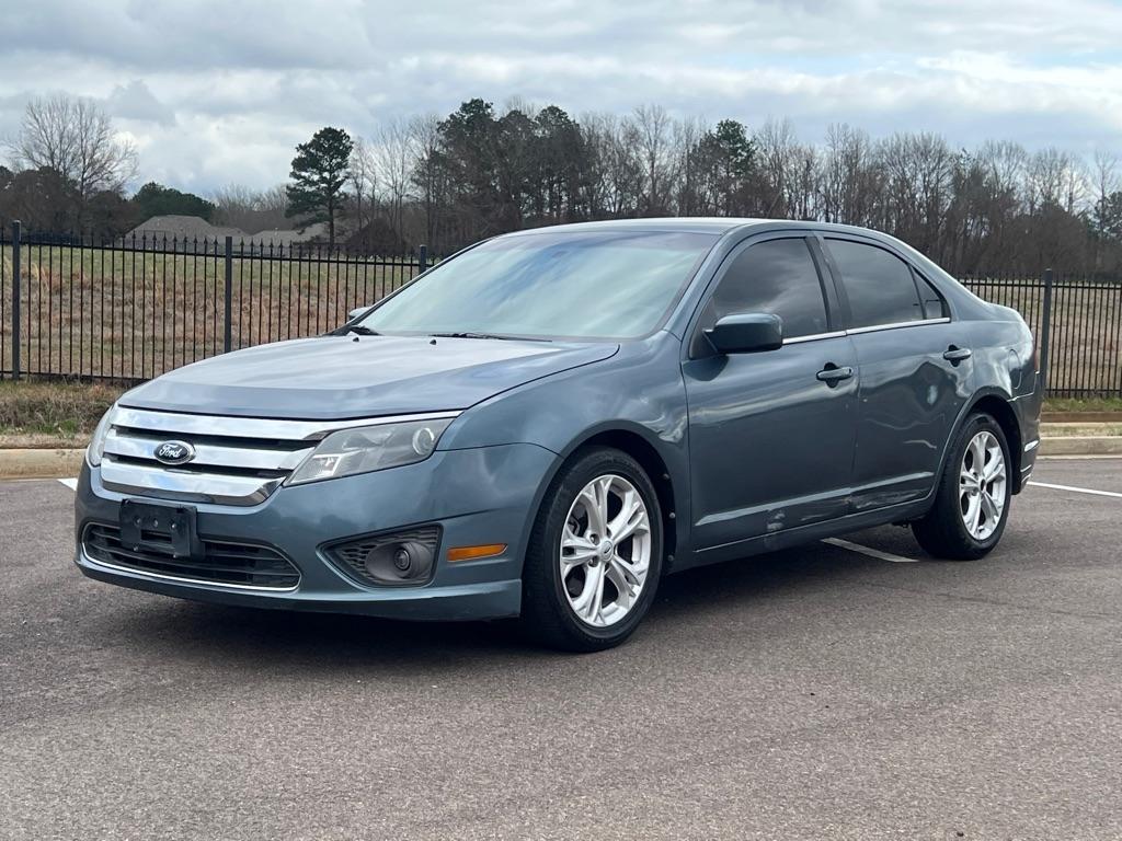 Ford Fusion SE 2012