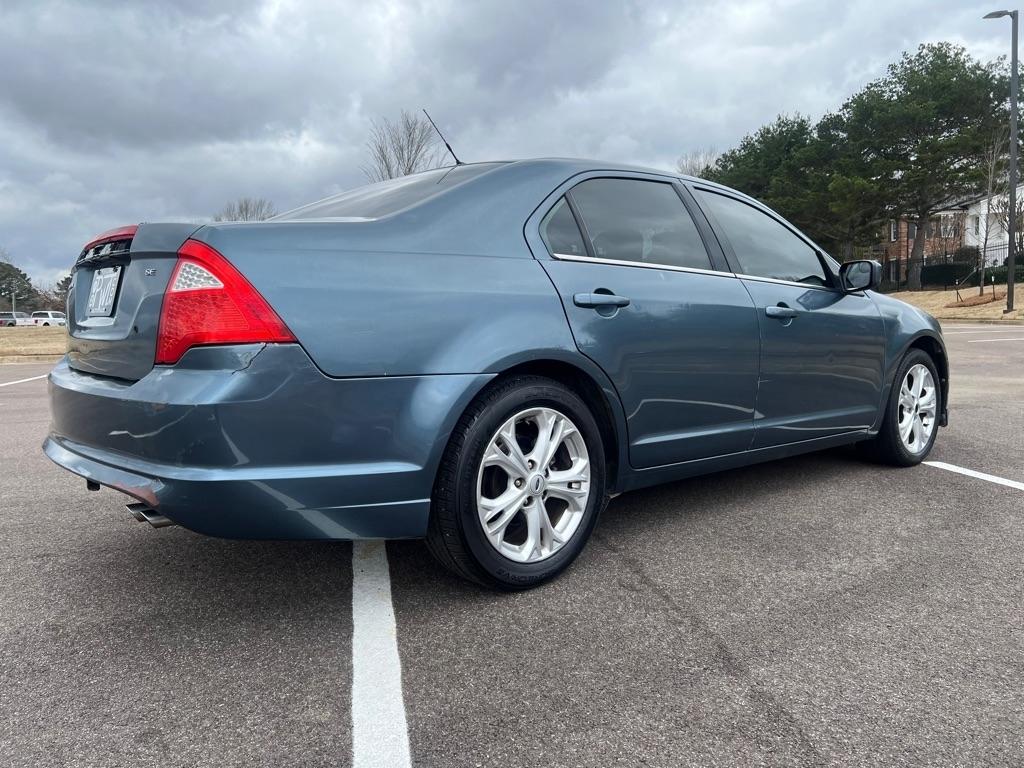 Ford Fusion SE 2012