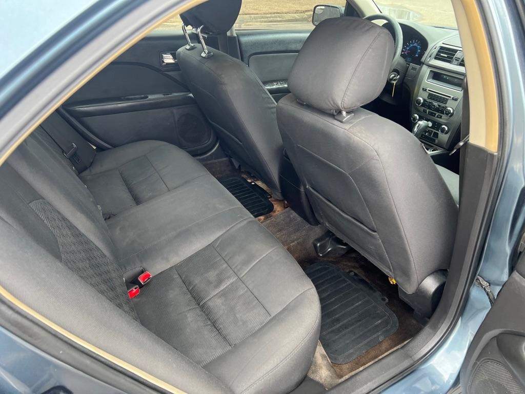 Ford Fusion SE 2012