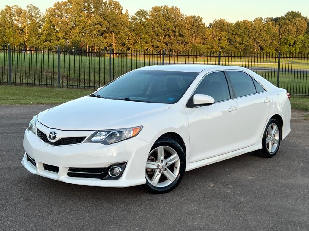 Toyota Camry L 2014