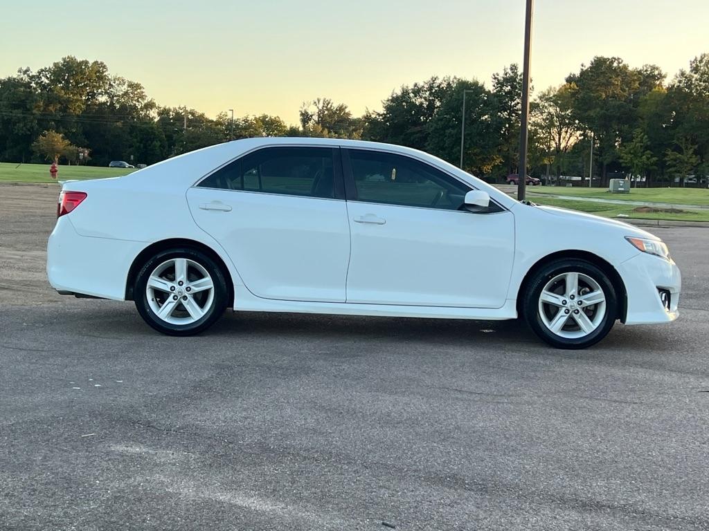 Toyota Camry L 2014
