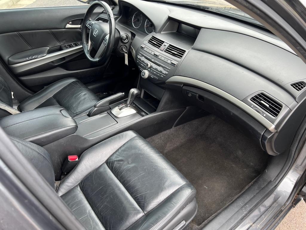 Honda Accord EX-L V-6 Sedan AT 2009