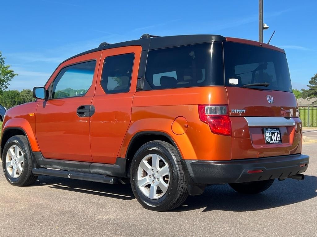 Honda Element EX 2WD AT 2010