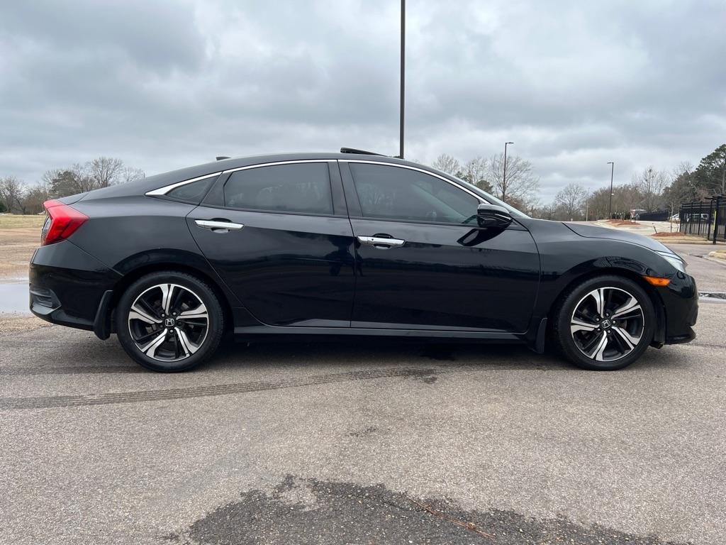 Honda Civic Touring Sedan CVT 2016