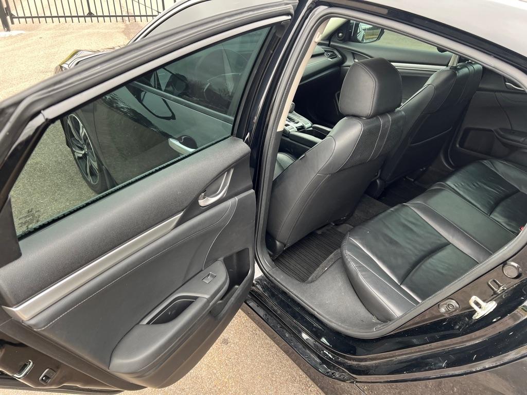 Honda Civic Touring Sedan CVT 2016