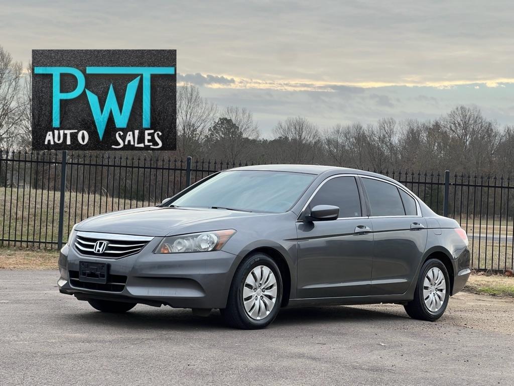 2012 Honda Accord 4dr Sedan LX Auto