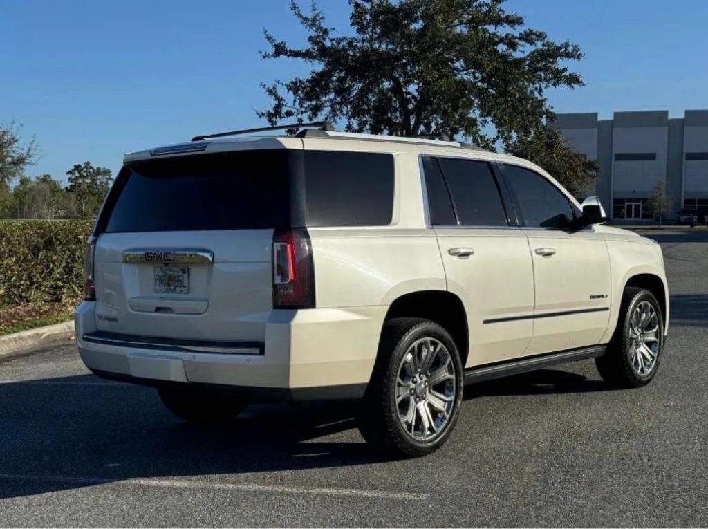 GMC Yukon Denali 4WD 2015