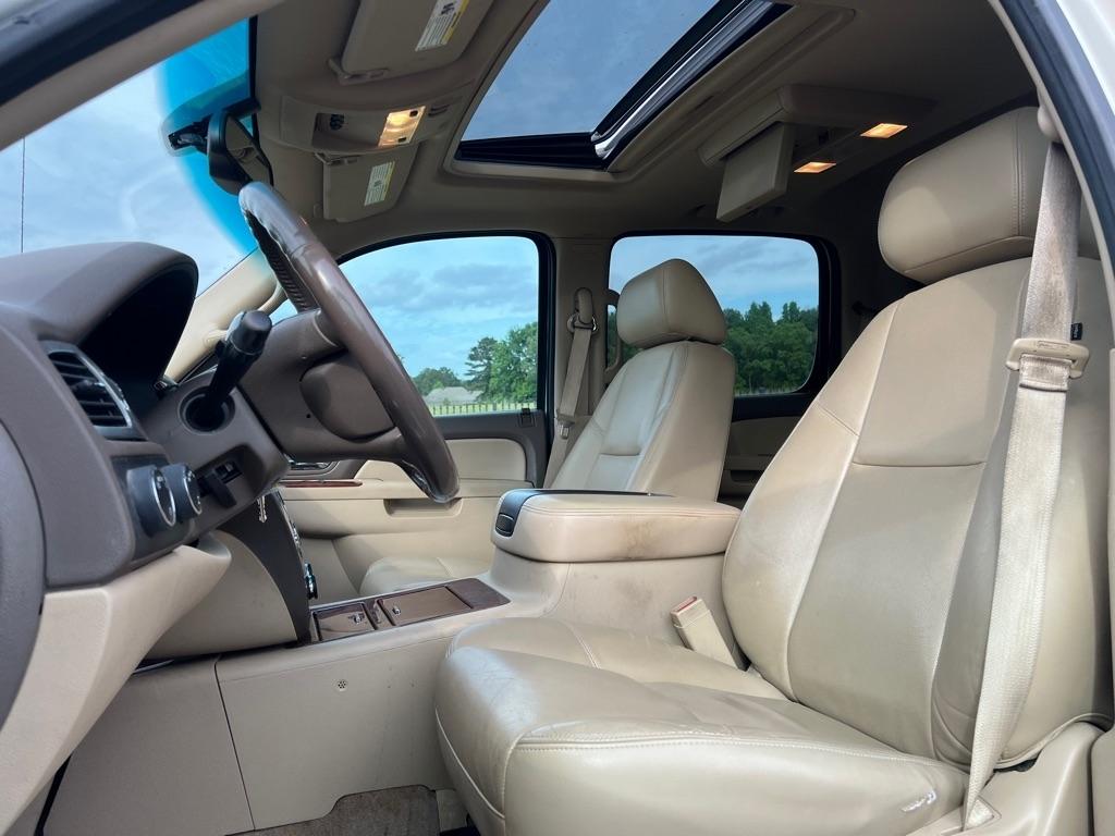 Chevrolet Avalanche LTZ 4WD 2013