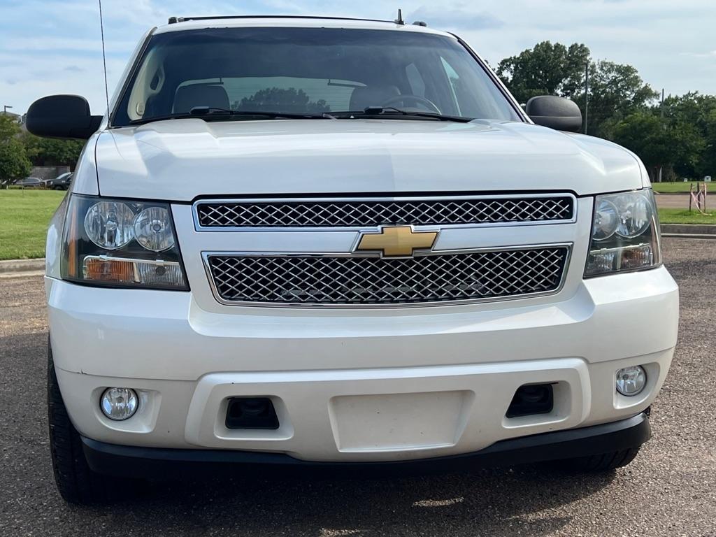 Chevrolet Avalanche Black Diamond LTZ 4D SUV 4WD 2013