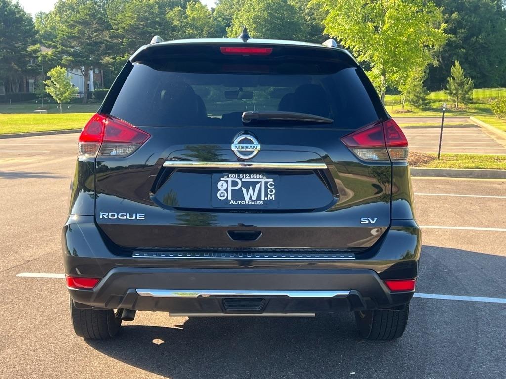 Nissan Rogue SV 2WD 2018